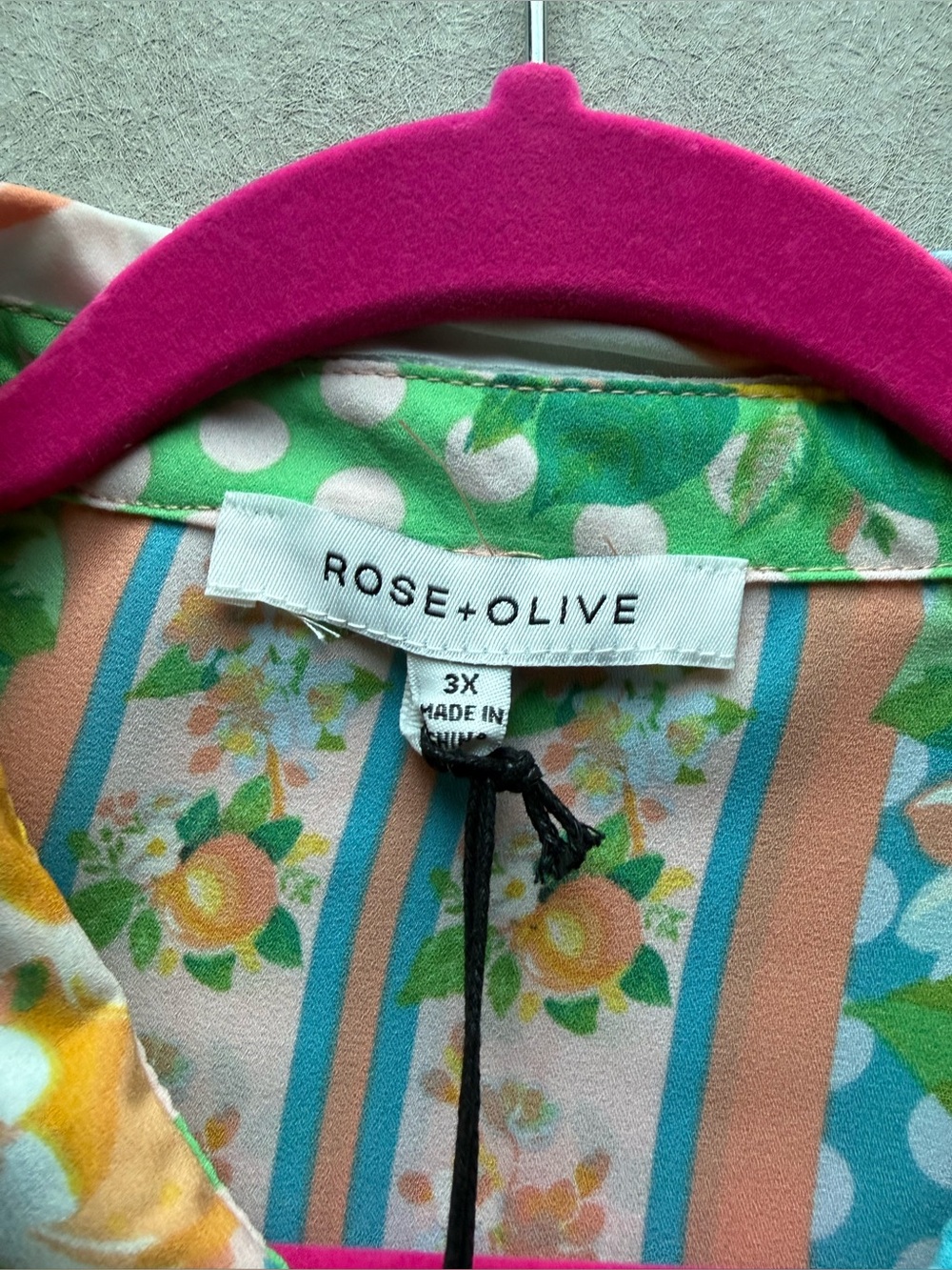 Rose & Olive Yellow Green Blue Fruit-Print Button Down Shirt - Picture 7 of 16
